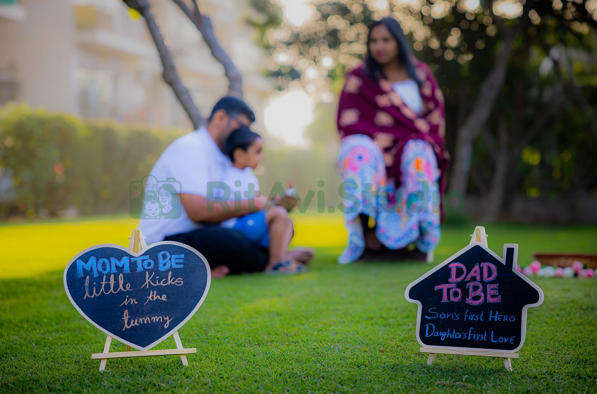 Luxury Maternity Photography Gurgaon - Soft Light & Love by RitAvi.Studio