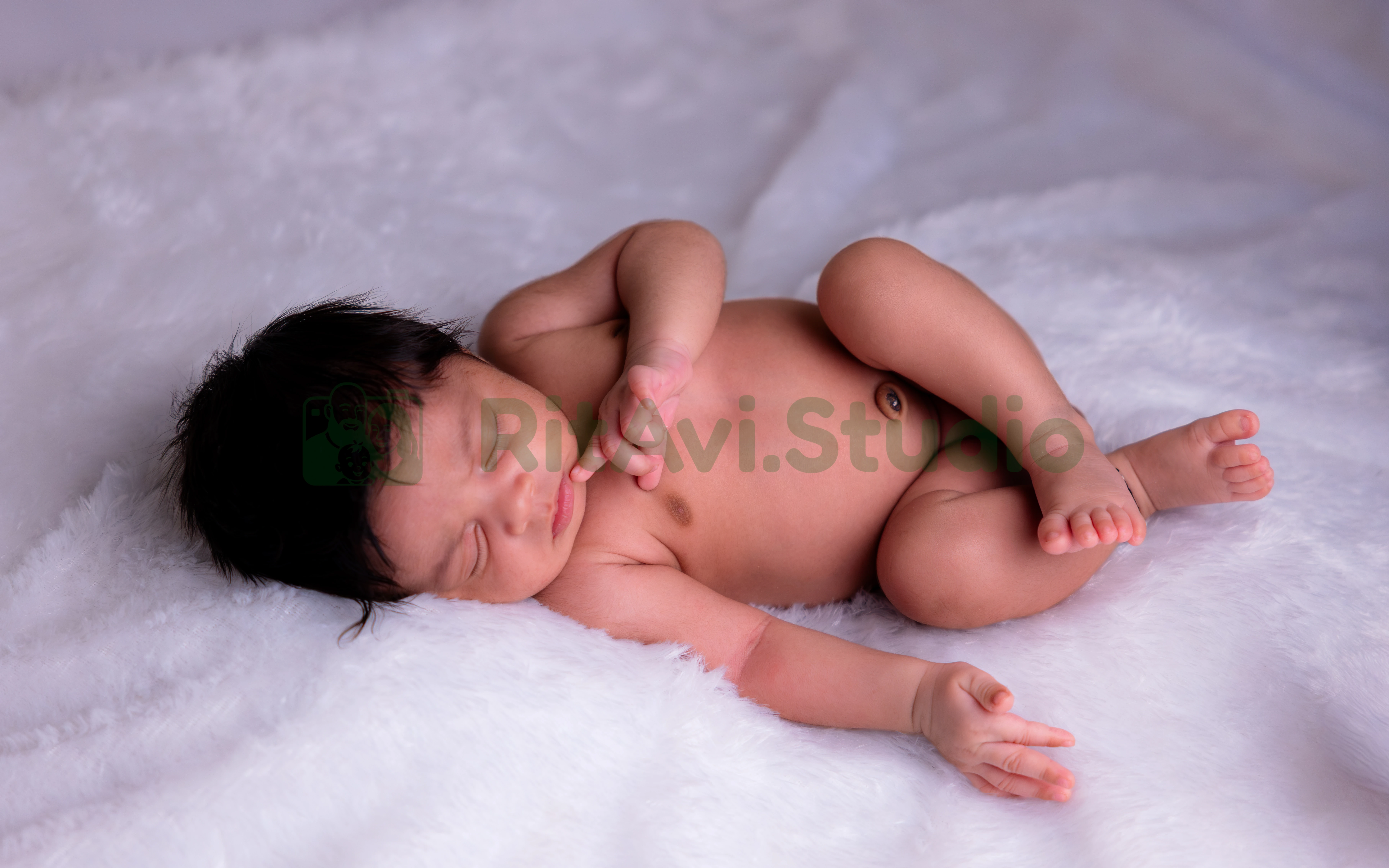 Newborn Photography Gurgaon - Sweet Dreams & Swaddles by RitAvi.Studio