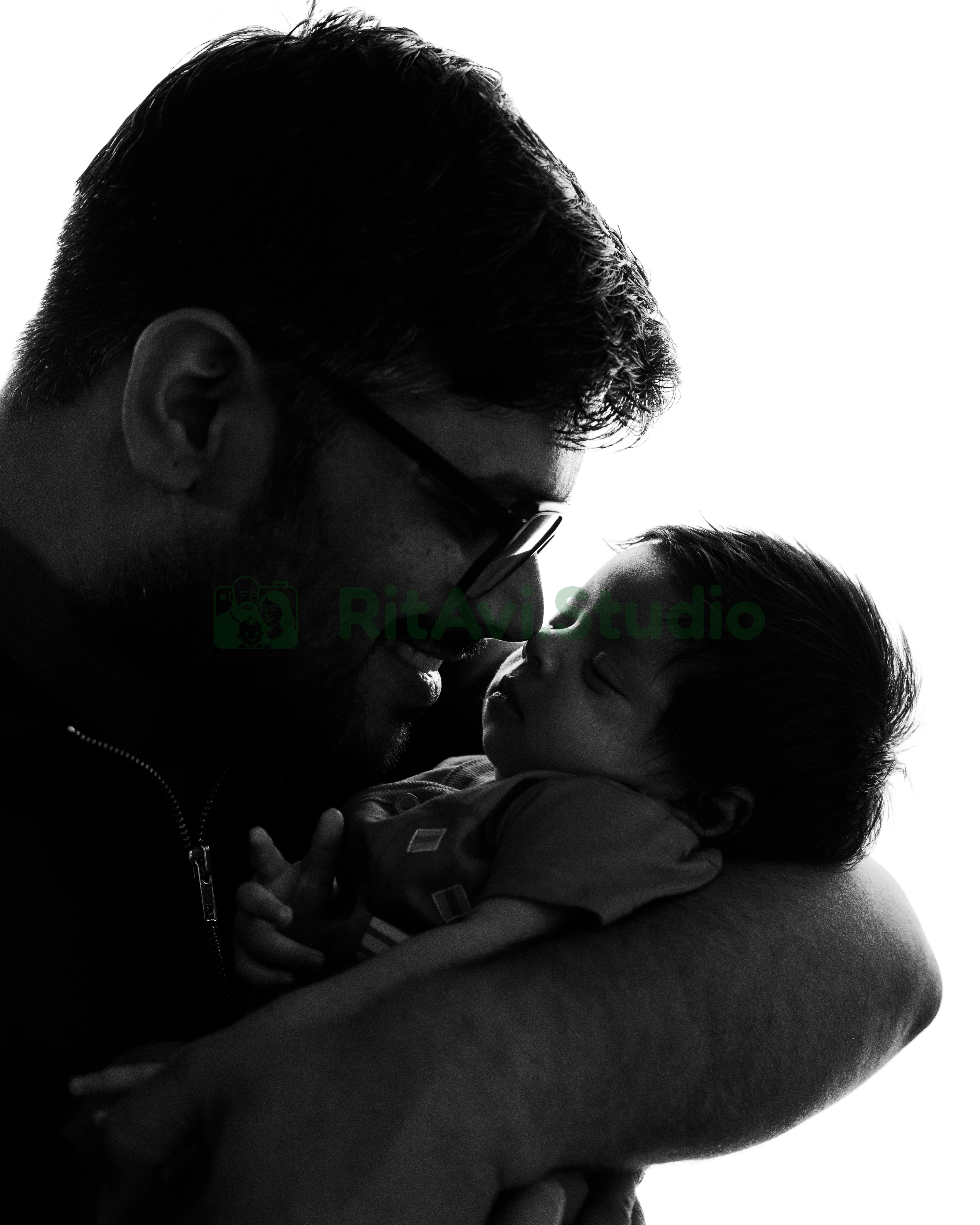 Newborn Photography Gurgaon - Artistic Prop Styling by RitAvi.Studio
